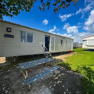  Campsite Great 8 Berth Caravan At Le Mere In Yorkshire Ref 71001i